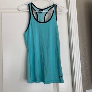 Nike workout tank